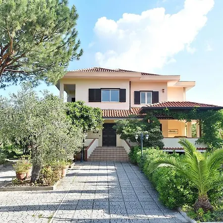 Villa Tina *